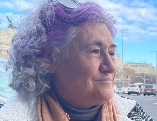 Miguela López de Andújar Navarro, una voz literaria que rompe el silencio con «Entrelíneas (El Peso del Silencio)»