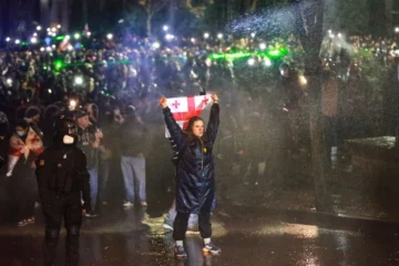 Se mantienen protestas en Tiflis por quinto día consecutivo