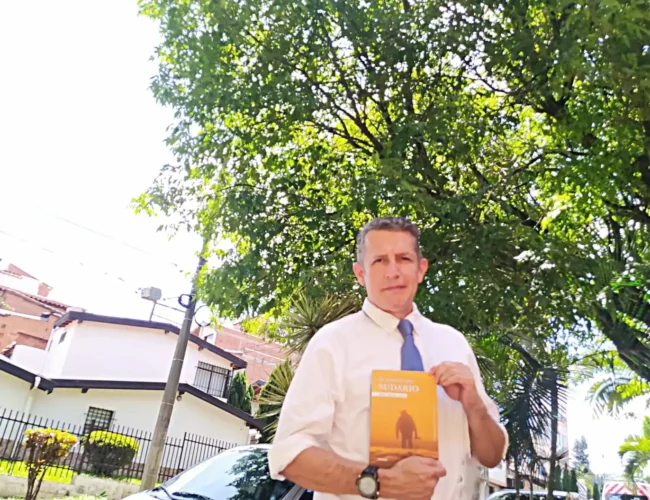 Edwin Aguilar Acuña lanza su nueva novela de misterio y espiritualidad